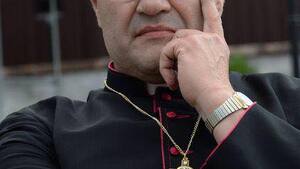 Superak straszy - Cezary Żak nie będzie już księdzem i wójtem w serialu "Ranczo" 