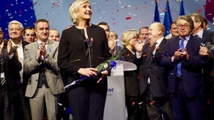 Marine Le Pen w Lyonie atakuje globalizację i radykalny islam