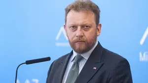 Szumowski przyznaje: "Wystarczy kilka dni i będziemy mieli pełne szpitale" 