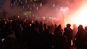 SZOKUJĄCE sceny z zagranicy! Funkcjonariusze OTWORZYLI OGIEŃ! [WIDEO]