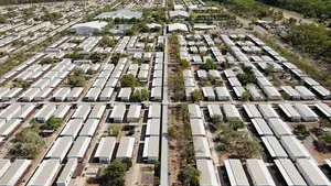 SZOK! W TYM kraju zamyka się ludzi w obozach pod pretekstem COVID!