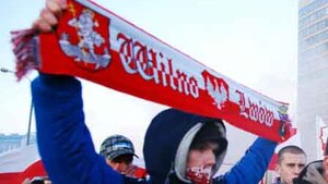 NIK: Rząd PO-PSL nie uczynił nic dla sprowadzenia Polaków z emigracji