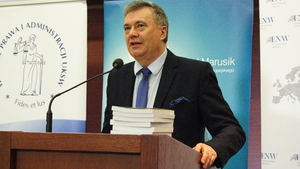 Dr Krzysztof Kawęcki: U źródeł kryzysu UE jest proces destrukcji państw narodowych