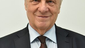 Niesiołowski o Schetynie:  "Skupia się na intrygach i wyrzucaniu ludzi"