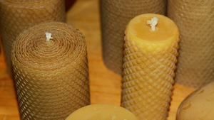 Romantyczna kolacja przy polskich świecach? Zapomnij! Rząd zablokował produkcję świeczek