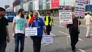 Przeciwnicy marszu PO