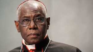 Kardynał Sarah: Wielu hierarchów kościelnych nie docenia poważnego kryzysu, jaki przechodzi Kościół