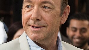 Kevin Spacey - twarz rewolucji seksualnej - oskarżany przez 30 mężczyzn o molestowanie 