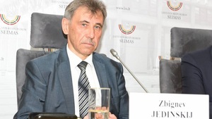 MEGASKANDAL! Byli agenci KGB atakują na Litwie posła Jedzińskiego za ustawę lustracyjną