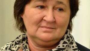 Prof. Środy erotyczne fantazje -  falliczne karabiny, sztywni chłopcy w sztywnych mundurach