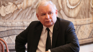 Kaczyński robi krok w tył