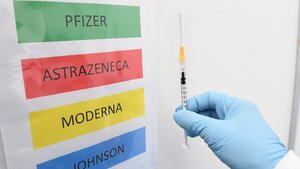 Będzie CZWARTA DAWKA szczepionki! Kiedy to się skończy?