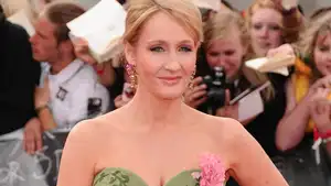 ABSURD! Autorka Harrego Pottera nie została zaproszona na jubileusz filmu o Harrym Potterze bo... oskarżono ją o "transfobię"! 
