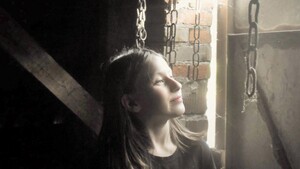 Pewnego razu poproszono, abym zrobiła coś dla dzieci z Teneryfy. Zrobiłam więc Małą Golgotę i...