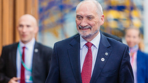 Macierewicz - to Rosja odpowiada za atak Netanjahu i Katza na Polskę 