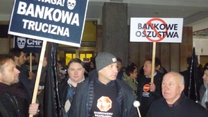 Ofiary bankowego bezprawia protestowały przed siedzibą KNF