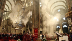 Ministranci zatrzymani za dodanie marihuany do kadzielnicy