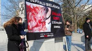 Sąd Najwyższy uchylił wyrok nakazujący działaczom pro-life przeprosić prywatny rzeszowski szpital za przeprowadzane w 2014 roku pikiety i wystawy