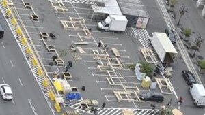 Warszawa: Strefa relaksu na parkingu Placu Bankowego