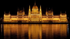Węgry przedłużają stan kryzysowy