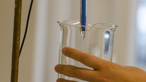 Na Ukrainie kwitnie handel dziećmi z probówki