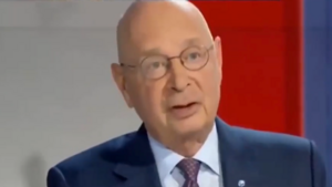 PRZERAŻAJĄCE słowa Klausa Schwaba! Został NAGRANY! [WIDEO]