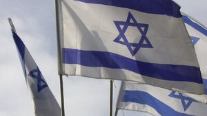 Czy obrzydliwy akt antysemityzmu był dziełem... dyrektora krakowskiego Jewish Community Center? (FELIETON)
