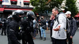 Francuzi mają dość! Masowe protesty we Francji i starcia z policją!