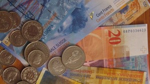 Ambasady krajów których banki są umoczone w kredyty frankowe grożą Polsce