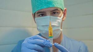 SZOK! Pieniądze w zamian za ... szczepienie!