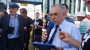 Wstyd i hańba! Poseł Sanocki broni pomników ku czci Armii Czerwonej