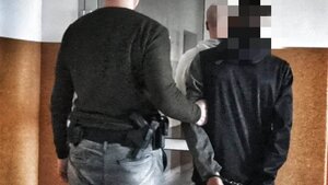 Przerażające! 17-latek bestialsko znęcał się nad psem! Kopał i dźgał go widłami...