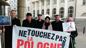 Nie dla destrukcji suwerenności państw europejskich ze strony Unii Europejskiej!