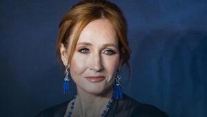 Terror tęczowej rewolucji, który gotuje nam antyPiS! J.K. Rowling nie uznaje mężczyzn za kobiety, więc nie wydadzą jej gry, książki i jest ofiarą nagonki!