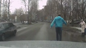 Mimo zniewolenia politycznego i gospodarczego, Rosjanie okazują wielkie serca. [NIESAMOWITY FILM]: