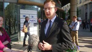 Winnicki w imieniu Ruchu Narodowego potępił zamach na polski konsulat