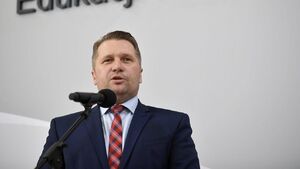 Minister Czarnek nie wytrzymał! Dekalog i imigranci