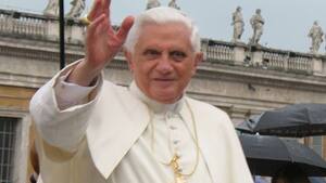 Benedykt XVI ujawnia powody swojej abdykacji