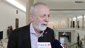 Poseł Grupiński broni oficerów LWP przed degradacją