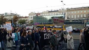 Warszawa: Konfrontacja zwolenników i przeciwników aborcji [FOTORELACJA]