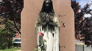 Podpalono figurę Matki Boskiej w Bostonie bo jest "rasistowska"