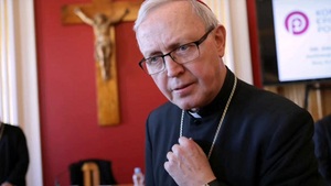 Bp płocki Piotr Libera spędzi 6 miesięcy u Kamedułów - w tle niejasne okoliczności