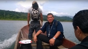 Dobro i błoto - posługa ks. bp Javier Gerardo Roman Arias