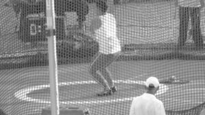 Przerażające! Tragedia na zawodach sportowych. Młociarz zabił przechodnia