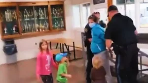 Nowa "NORMALNOŚĆ!" BRUTALNE sceny na lodowisku. Nagranie PRZERAŻA! [WIDEO]