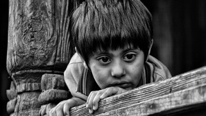 Andrzej Pilipiuk demaskuje konstrukcje hucpy mającej na celu zniszczenie Kościoła bzdurnymi oskarżeniami o pedofilię