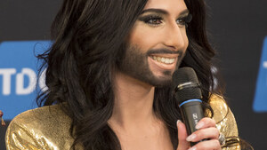 Znany dewiant Conchita Wurst specjalnie potraktowany pomimo złamania prawa w czasie koronawirusa