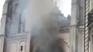 PILNE! Płonie katedra w Nantes (WIDEO)