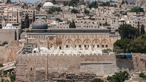 Jak rzekomo meczet Al-Aksa płonął w tym samym czasie, co katedra Notre Dame