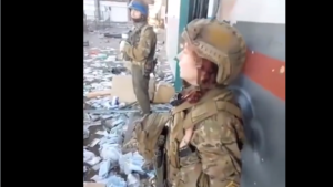 Poruszające nagranie ukraińskich żołnierzy! Oto co zrobili [WIDEO]